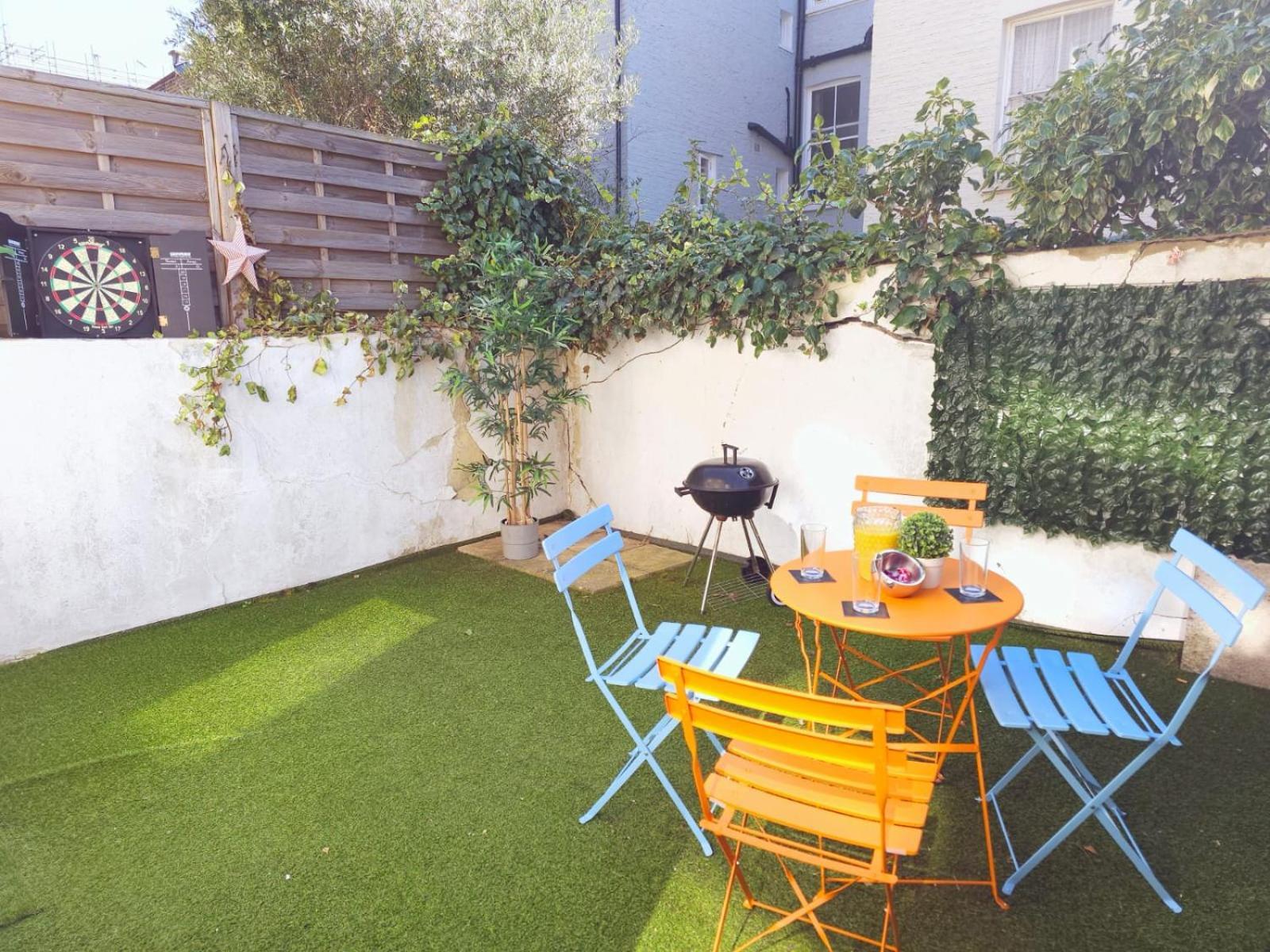 The Orange Garden 2 Bed Serviced Apartment Near Notting Hill Portobello Market 런던 외부 사진